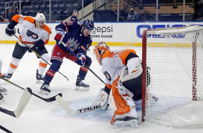 New York Rangers versloeg Philadelphia Flyers met 9-0 in deze ronde